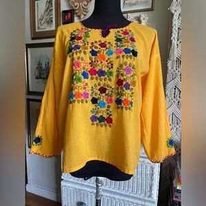 Vintage floral embroidery blouse
